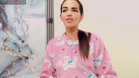 Snapshot of rubi_30 chatting on 11-25-25, 11:43 Rubi i love online show from 11-25-25, 11:43