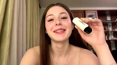 Snapshot of rubievallotton chatting on 05-19-26, 07:20 Adel online show from 05-19-26, 07:20