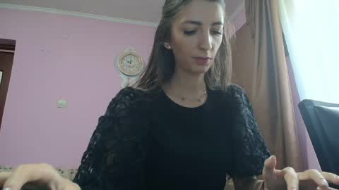 Snapshot of ruby_laroux chatting on 05-21-26, 07:15 Ruby online show from 05-21-26, 07:15