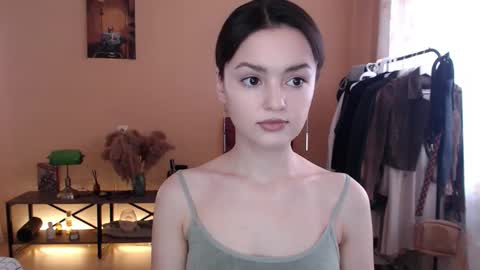 Snapshot of rubycute_ chatting on 10-28-25, 08:29 Ruby online show from 10-28-25, 08:29