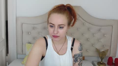 Snapshot of rubykinky chatting on 12-15-25, 02:54 Ruby online show from 12-15-25, 02:54