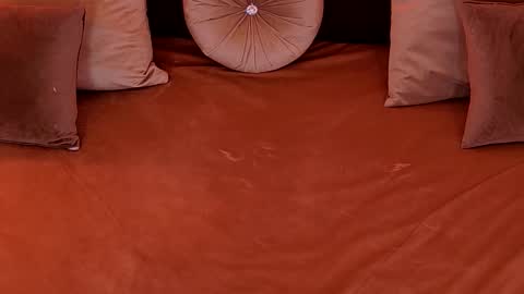 Ruby Luxe online show from 03-08-26, 06:06