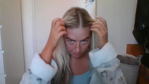 rubyredxxxoxxx online show from 12-07-24, 02:24