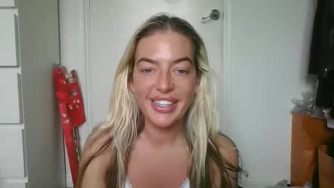 rubyredxxxoxxx online show from 12-14-24, 10:34