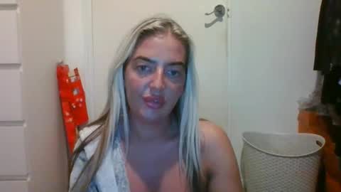 rubyredxxxoxxx online show from 12-15-24, 04:59