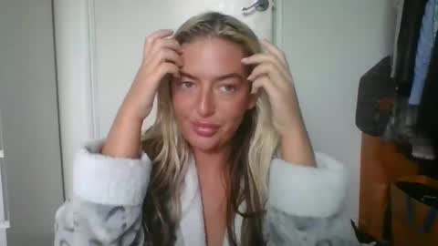 rubyredxxxoxxx online show from 12-31-24, 10:37