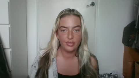 rubyredxxxoxxx online show from 12-31-24, 03:20