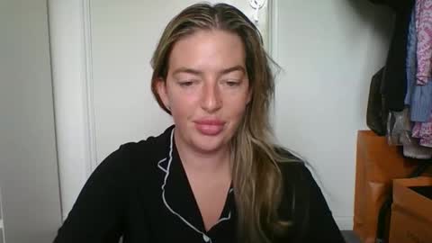 rubyredxxxoxxx online show from 04-11-26, 08:18