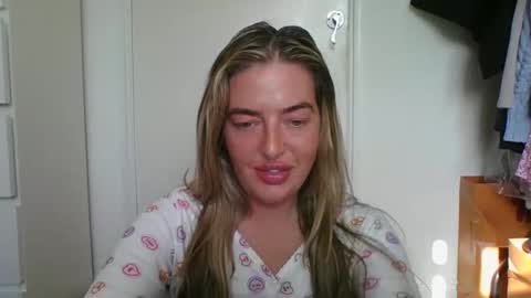 rubyredxxxoxxx online show from 04-18-26, 08:07