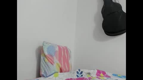 Snapshot of rubysexybell chatting on 01-06-26, 04:27 rubysexybell online show from 01-06-26, 04:27