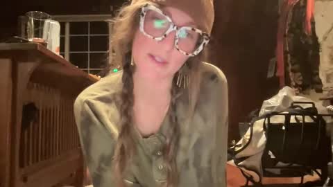 rubywavesback online show from 12-17-25, 05:02