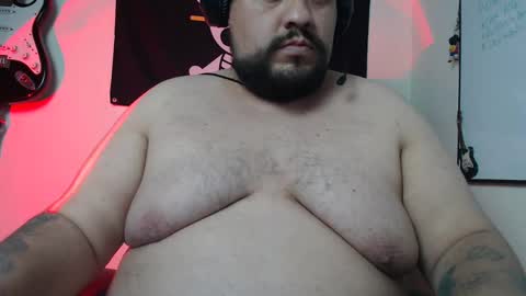 Snapshot of rudebearboy_ chatting on 10-18-25, 03:42 Bear online show from 10-18-25, 03:42