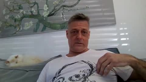 Snapshot of rudeski chatting on 04-26-26, 01:20 rudeski online show from 04-26-26, 01:20