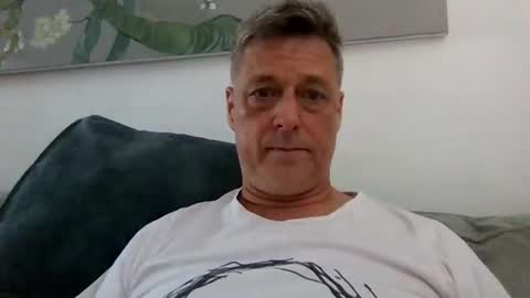 Snapshot of rudeski chatting on 05-16-26, 01:10 rudeski online show from 05-16-26, 01:10