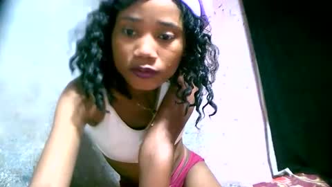 Snapshot of rufine27 chatting on 11-07-25, 02:50 rufine27 online show from 11-07-25, 02:50