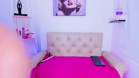 Snapshot of rumi666 chatting on 10-04-25, 11:30 Rumi online show from 10-04-25, 11:30