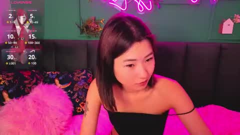 Snapshot of runi_asian chatting on 07-09-26, 01:31 Runi online show from 07-09-26, 01:31