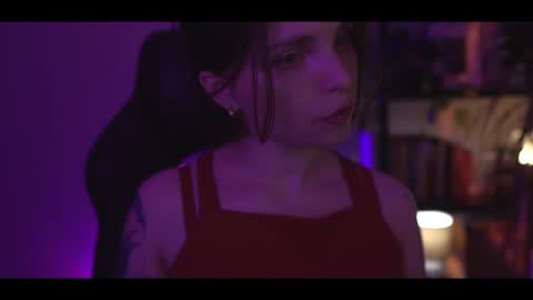 Snapshot of running_with_the_wolves chatting on 02-14-25, 10:58 Elena online show from 02-14-25, 10:58