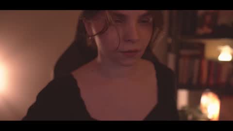 Snapshot of running_with_the_wolves chatting on 11-21-25, 11:58 Elena online show from 11-21-25, 11:58