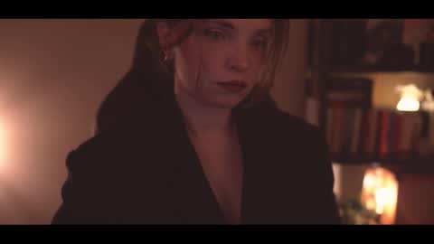 Snapshot of running_with_the_wolves chatting on 11-29-25, 10:46 Elena online show from 11-29-25, 10:46