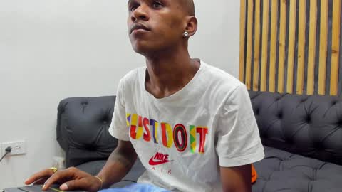 Snapshot of runnyx_09 chatting on 12-29-24, 11:07 Runnix online show from 12-29-24, 11:07