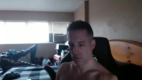 Snapshot of rustic_cuse_777 chatting on 02-18-26, 04:14 rustic_cuse_777 online show from 02-18-26, 04:14