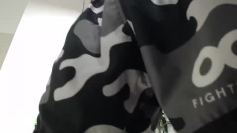 MillionDollarGuy online show from 12-05-25, 04:03