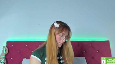 Snapshot of ruth_harvey chatting on 02-04-25, 12:22 Ruth online show from 02-04-25, 12:22