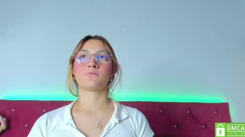 Snapshot of ruth_harvey chatting on 03-01-25, 01:07 Ruth online show from 03-01-25, 01:07