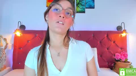 Snapshot of ruth_harvey chatting on 09-27-25, 02:44 Ruth online show from 09-27-25, 02:44