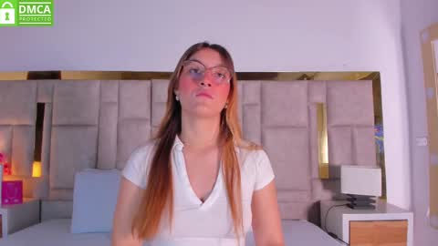 Snapshot of ruth_harvey chatting on 09-28-25, 04:29 Ruth online show from 09-28-25, 04:29