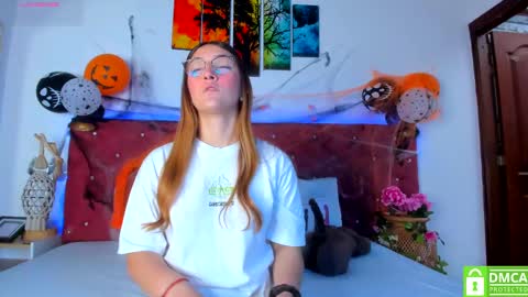 Snapshot of ruth_harvey chatting on 10-29-25, 02:08 Ruth online show from 10-29-25, 02:08