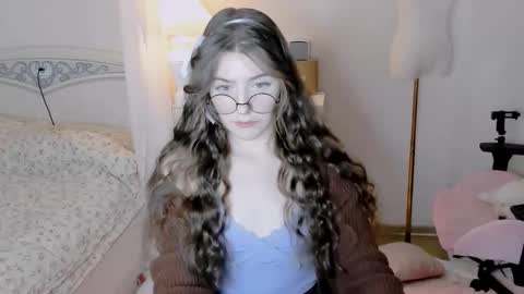 Snapshot of ruth_morse chatting on 02-07-26, 06:55 MY FANSLY online show from 02-07-26, 06:55