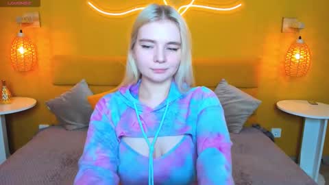 Snapshot of ruthbryant chatting on 11-09-25, 12:53 ruthbryant online show from 11-09-25, 12:53