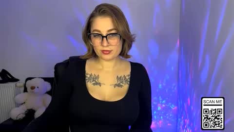 Snapshot of ruthless_111 chatting on 12-21-25, 07:54 Nika online show from 12-21-25, 07:54