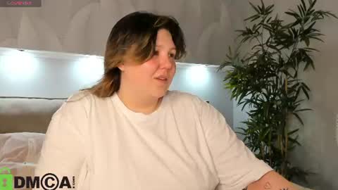 Snapshot of rutholiver chatting on 07-08-26, 01:10 Ruth GMT2 Mon 10 AM - 4 PM Tue 10 AM - 4 PM Thu 3-9 AM Fri 10 AM - 4 PM Sun 10 AM - 4 PM. online show from 07-08-26, 01:10
