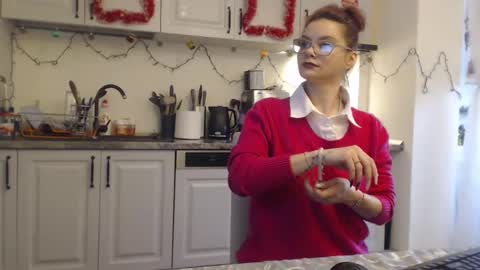 ruxandradanny online show from 02-18-25, 07:54