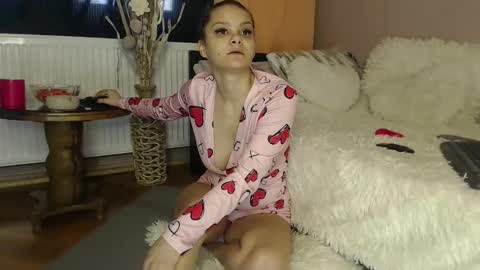 ruxandradanny online show from 10-31-25, 08:48