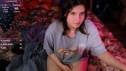 Ruyjin online show from 12-25-24, 10:48