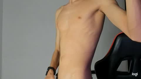 Snapshot of ryan_bronw chatting on 07-11-26, 03:42 Nathan online show from 07-11-26, 03:42