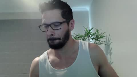 Snapshot of ryan_chatter chatting on 03-27-26, 01:44 Ryan online show from 03-27-26, 01:44