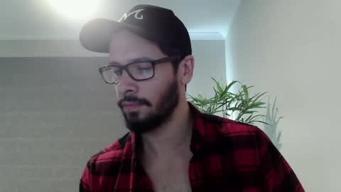 Snapshot of ryan_chatter chatting on 04-15-26, 11:27 Ryan online show from 04-15-26, 11:27