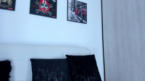 Ryan  online show from 01-21-25, 05:16