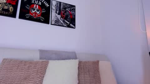 Ryan  online show from 02-25-26, 01:26