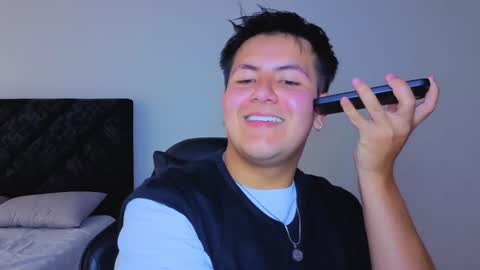 Snapshot of ryan_doretti chatting on 09-25-25, 04:32 Ryan online show from 09-25-25, 04:32