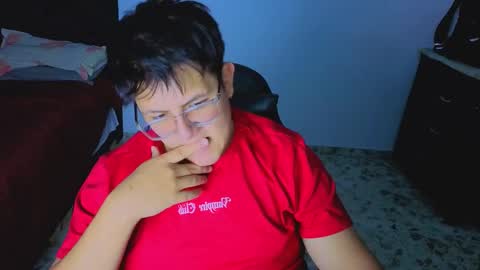 Snapshot of ryan_doretti chatting on 10-03-25, 03:03 Ryan online show from 10-03-25, 03:03