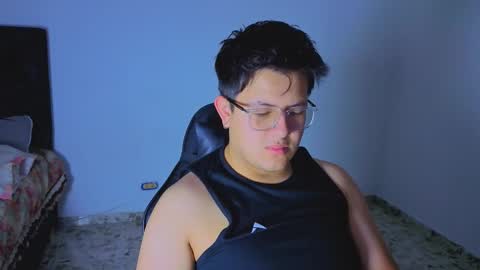 Snapshot of ryan_doretti chatting on 10-09-25, 09:40 Ryan online show from 10-09-25, 09:40