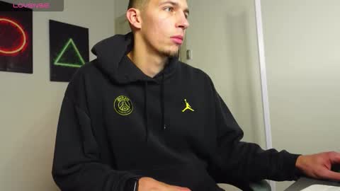 RYAN DOZER online show from 10-09-25, 06:22