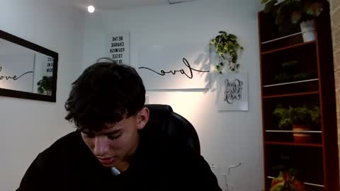 Snapshot of ryan_grayx chatting on 06-11-26, 02:48 RYAN online show from 06-11-26, 02:48