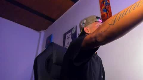 Snapshot of ryan_latin_0 chatting on 06-09-26, 11:44 ryan_latin_0 online show from 06-09-26, 11:44